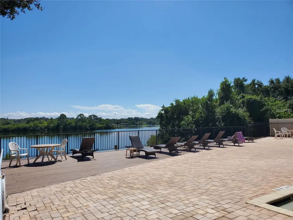 315 Lakepointe Drive Altamonte Springs FL 32701