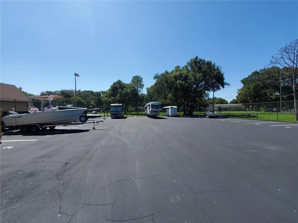 315 Lakepointe Drive Altamonte Springs FL 32701