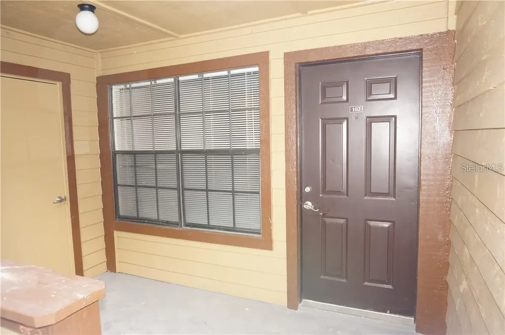 315 Lakepointe Drive Altamonte Springs FL 32701