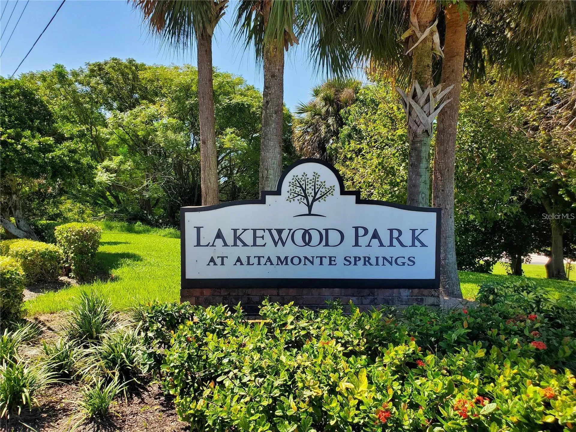 315 Lakepointe Drive Altamonte Springs FL 32701