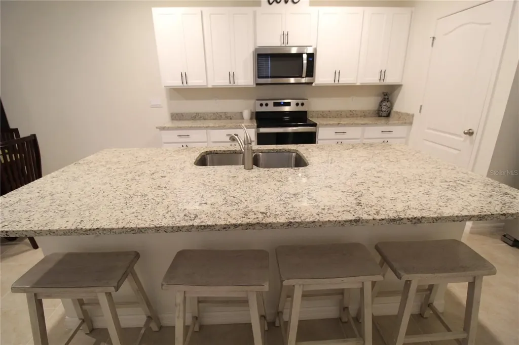 423 Pelham Park Drive Deland FL 32720