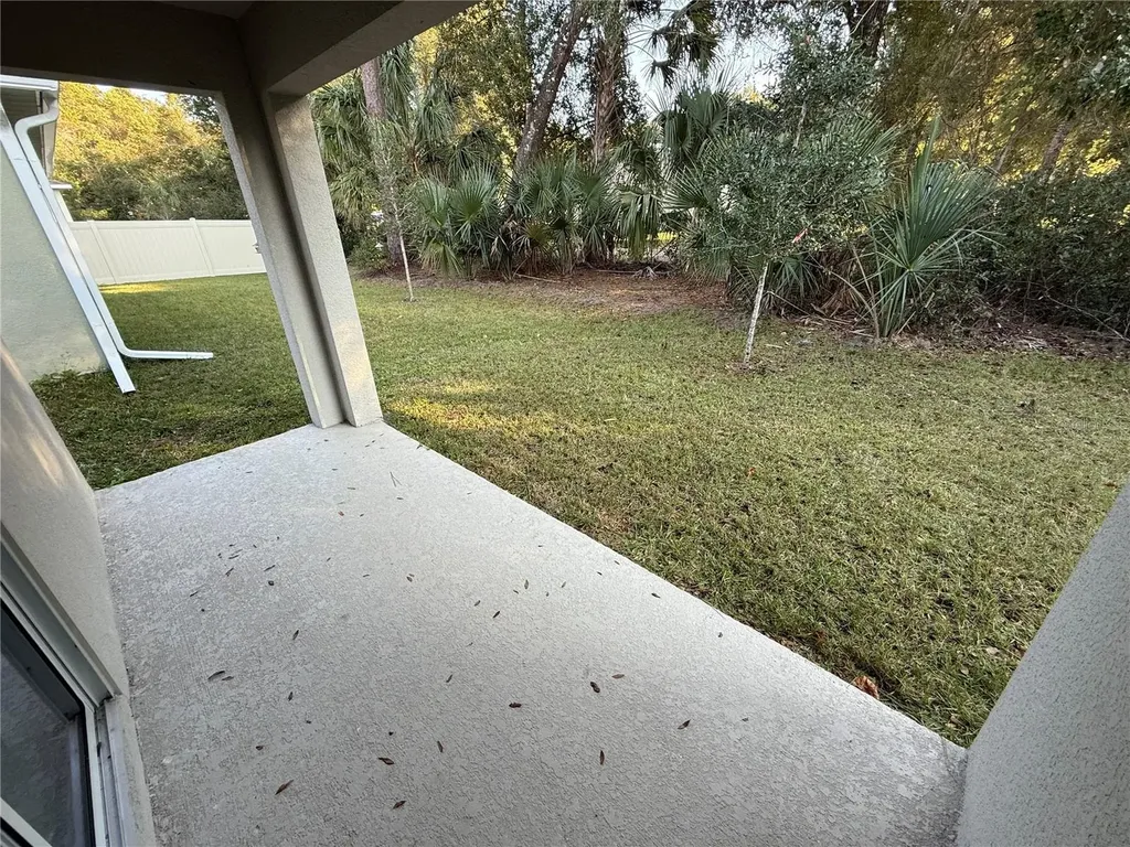 423 Pelham Park Drive Deland FL 32720