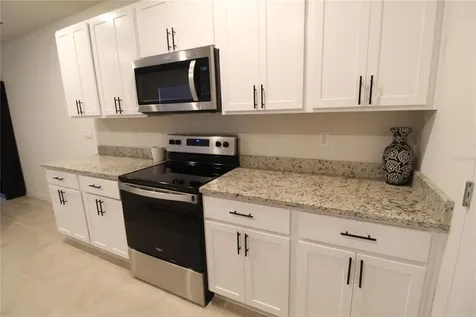 423 Pelham Park Drive Deland FL 32720