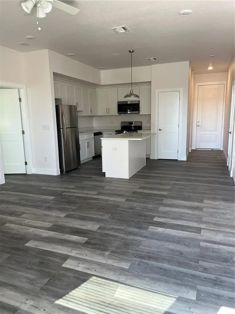 2104 E Columbus Drive Tampa FL 33605