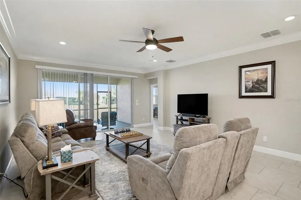 4715 Avila Lakes Drive Wimauma FL 33598
