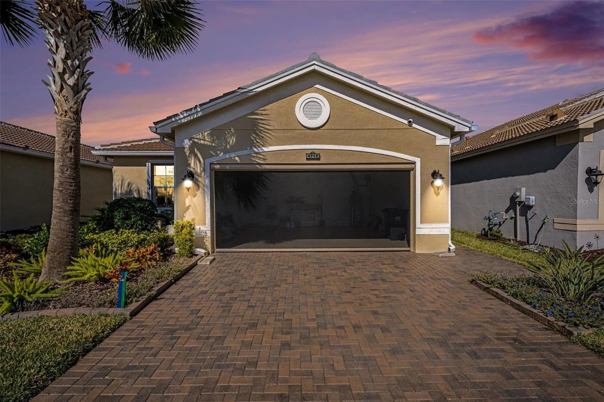 4715 Avila Lakes Drive Wimauma FL 33598