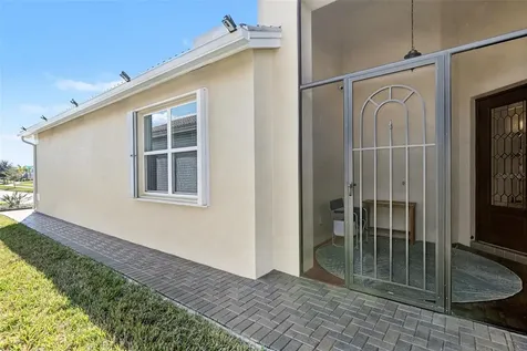 4715 Avila Lakes Drive Wimauma FL 33598