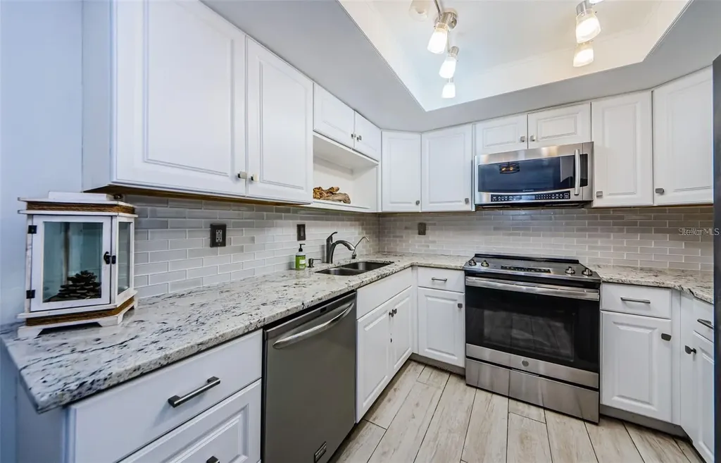 2739 Sherbrooke Lane Palm Harbor FL 34684