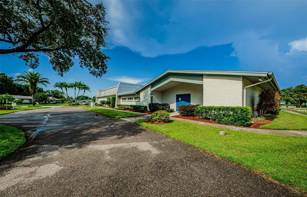 2739 Sherbrooke Lane Palm Harbor FL 34684