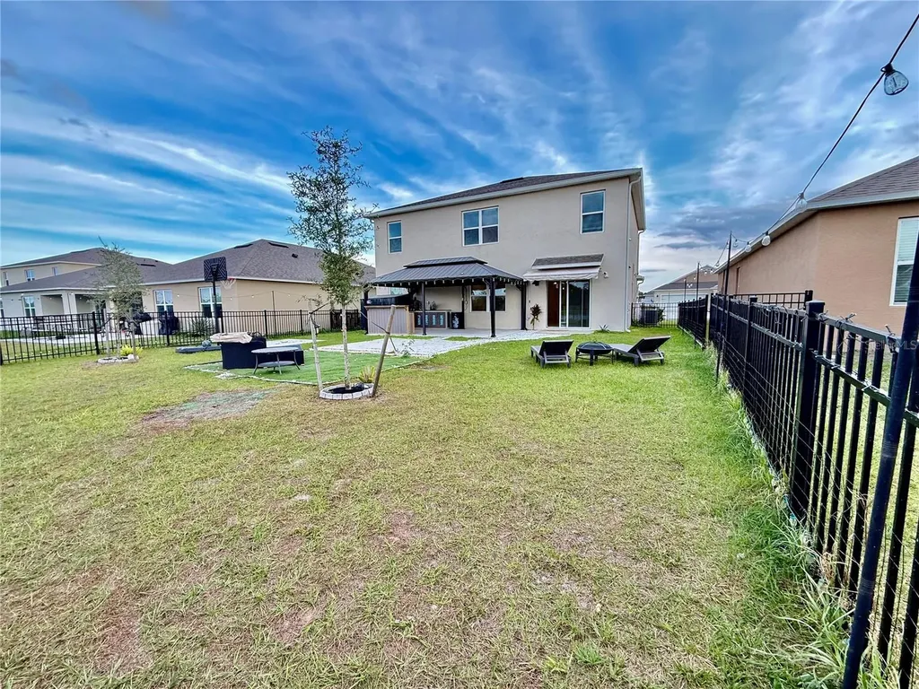 2731 House Finch Road Harmony FL 34773