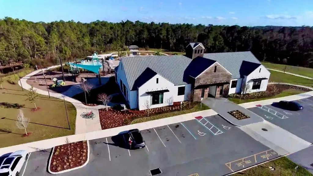2731 House Finch Road Harmony FL 34773