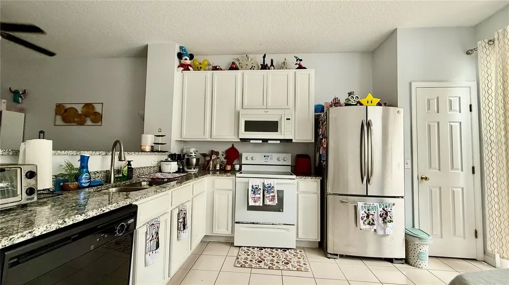 5300 Paradise Cay Circle Kissimmee FL 34746