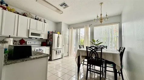 5300 Paradise Cay Circle Kissimmee FL 34746