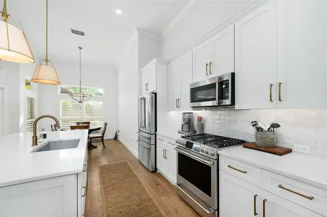 13549 NW 9th Road Newberry FL 32669