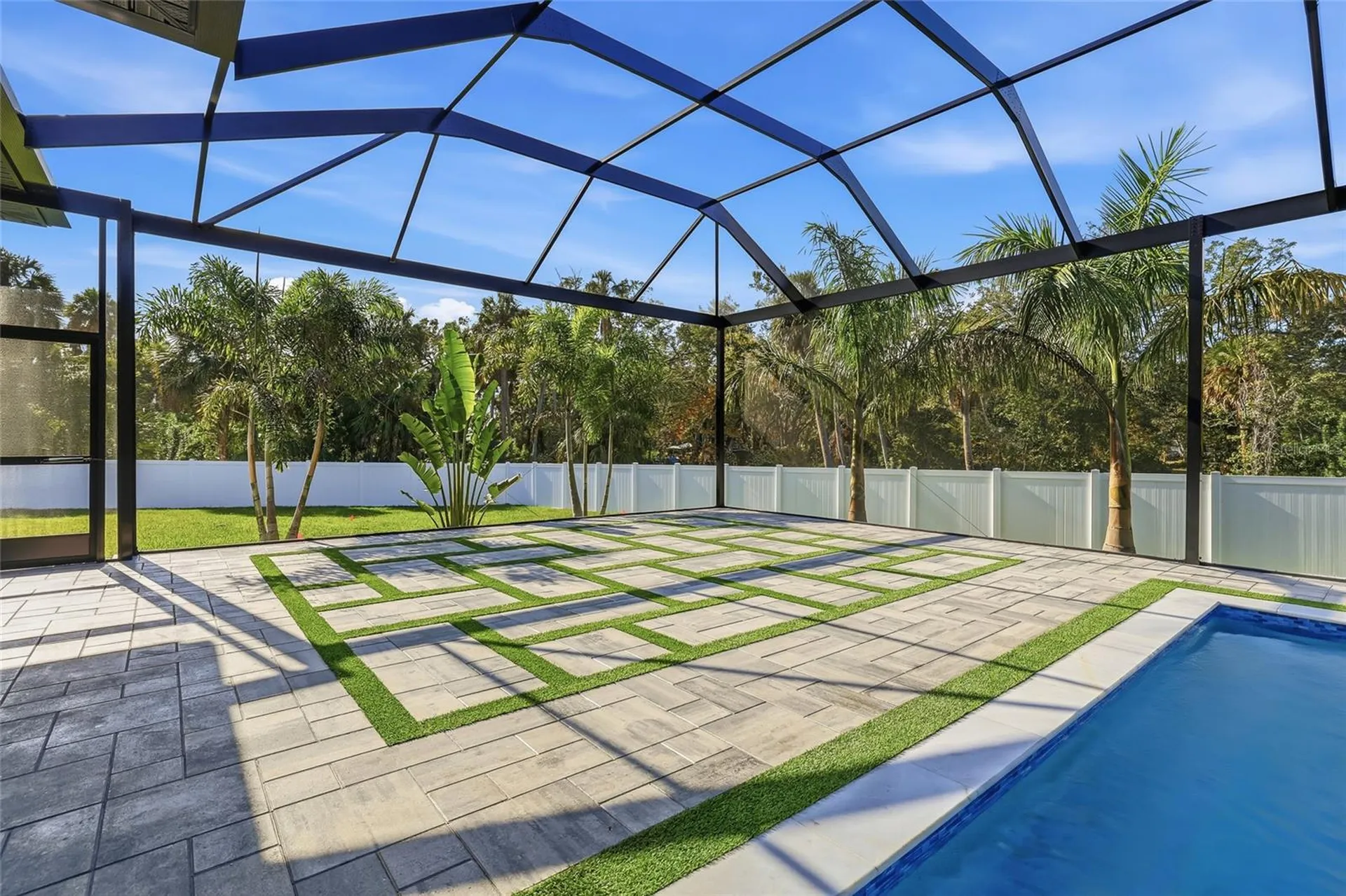 6802 E Creek Drive Tampa FL 33615