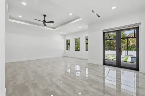 6802 E Creek Drive Tampa FL 33615