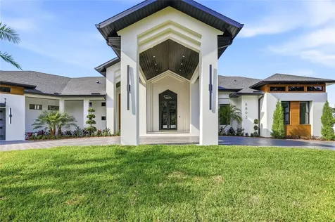 6802 E Creek Drive Tampa FL 33615