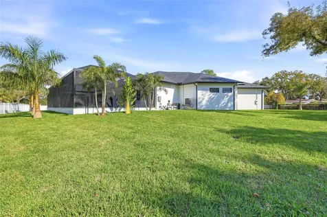 6802 E Creek Drive Tampa FL 33615