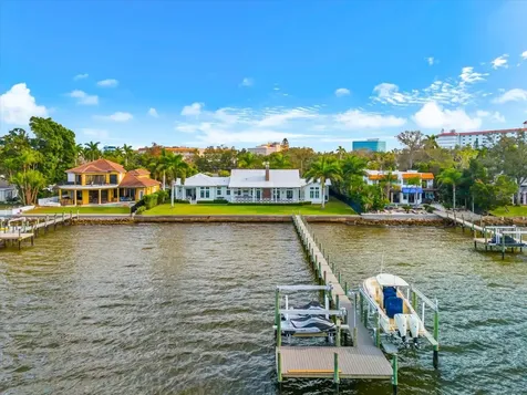 213 N 18th Street W Bradenton FL 34205