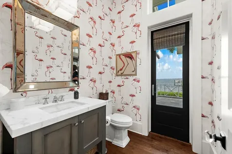 213 N 18th Street W Bradenton FL 34205
