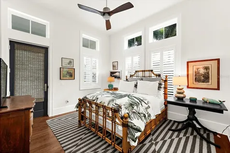 213 N 18th Street W Bradenton FL 34205