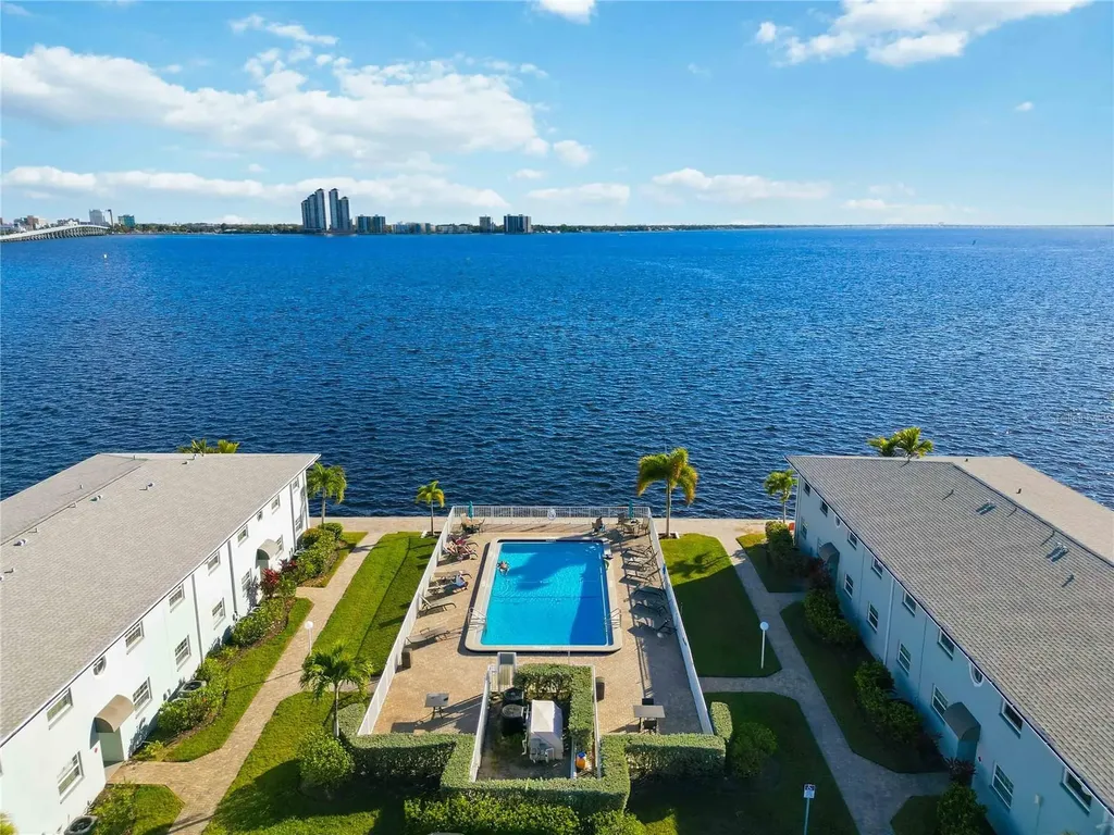 3326 N Key Drive North Fort Myers FL 33903