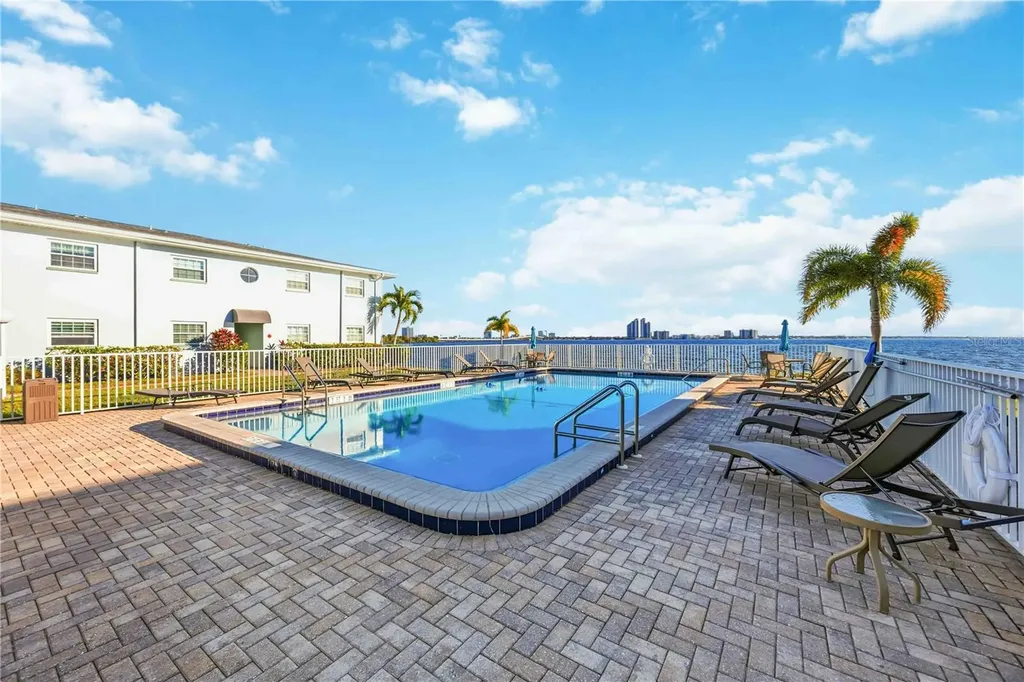 3326 N Key Drive North Fort Myers FL 33903