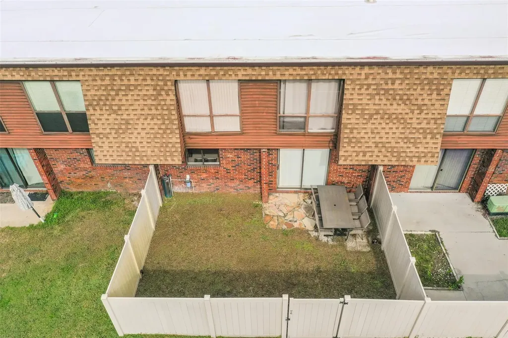 1836 N Crystal Lake Drive Lakeland FL 33801