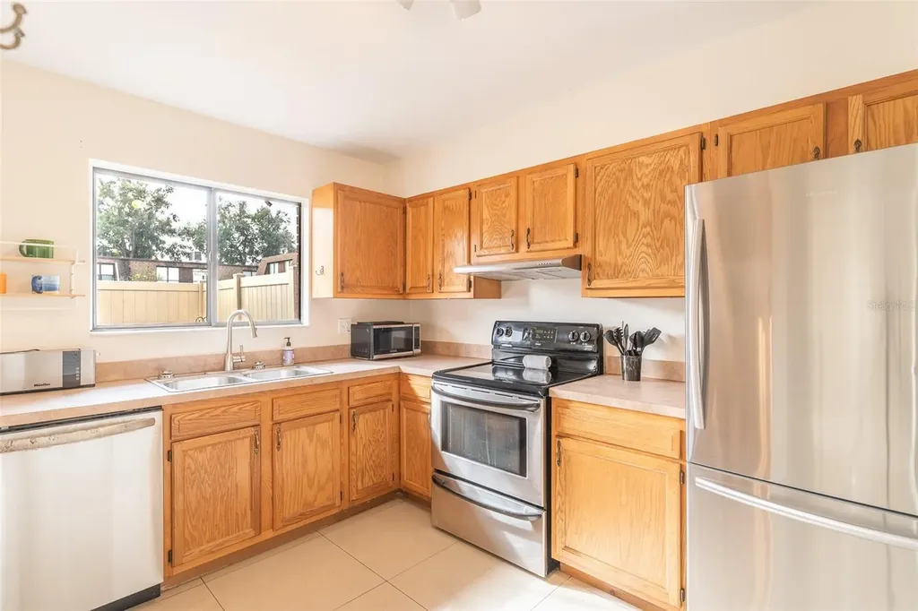 1836 N Crystal Lake Drive Lakeland FL 33801