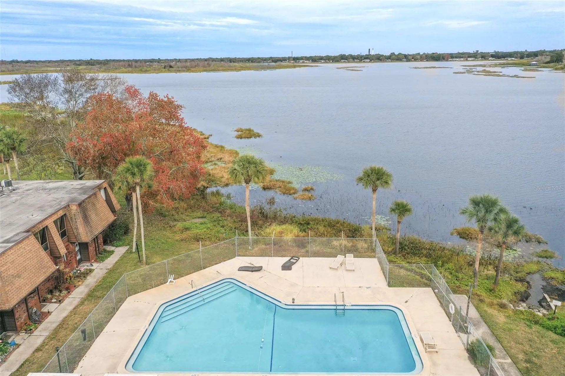 1836 N Crystal Lake Drive Lakeland FL 33801