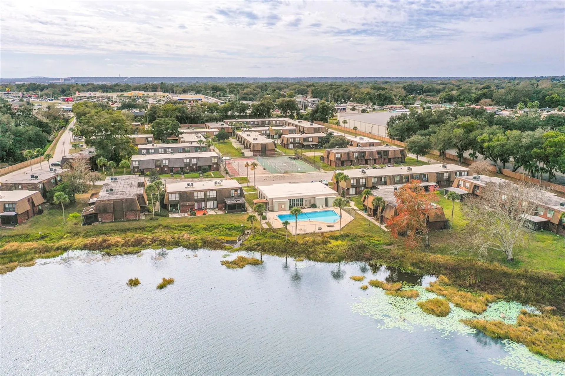 1836 N Crystal Lake Drive Lakeland FL 33801
