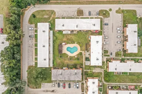 1836 N Crystal Lake Drive Lakeland FL 33801