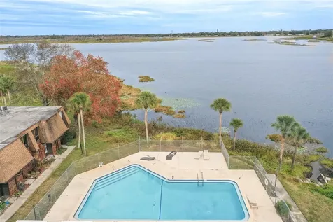 1836 N Crystal Lake Drive Lakeland FL 33801