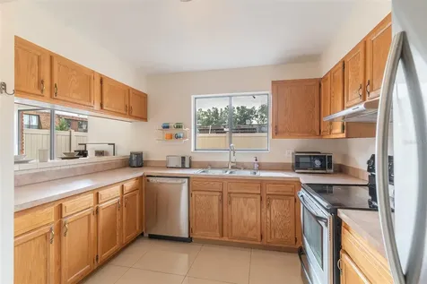 1836 N Crystal Lake Drive Lakeland FL 33801