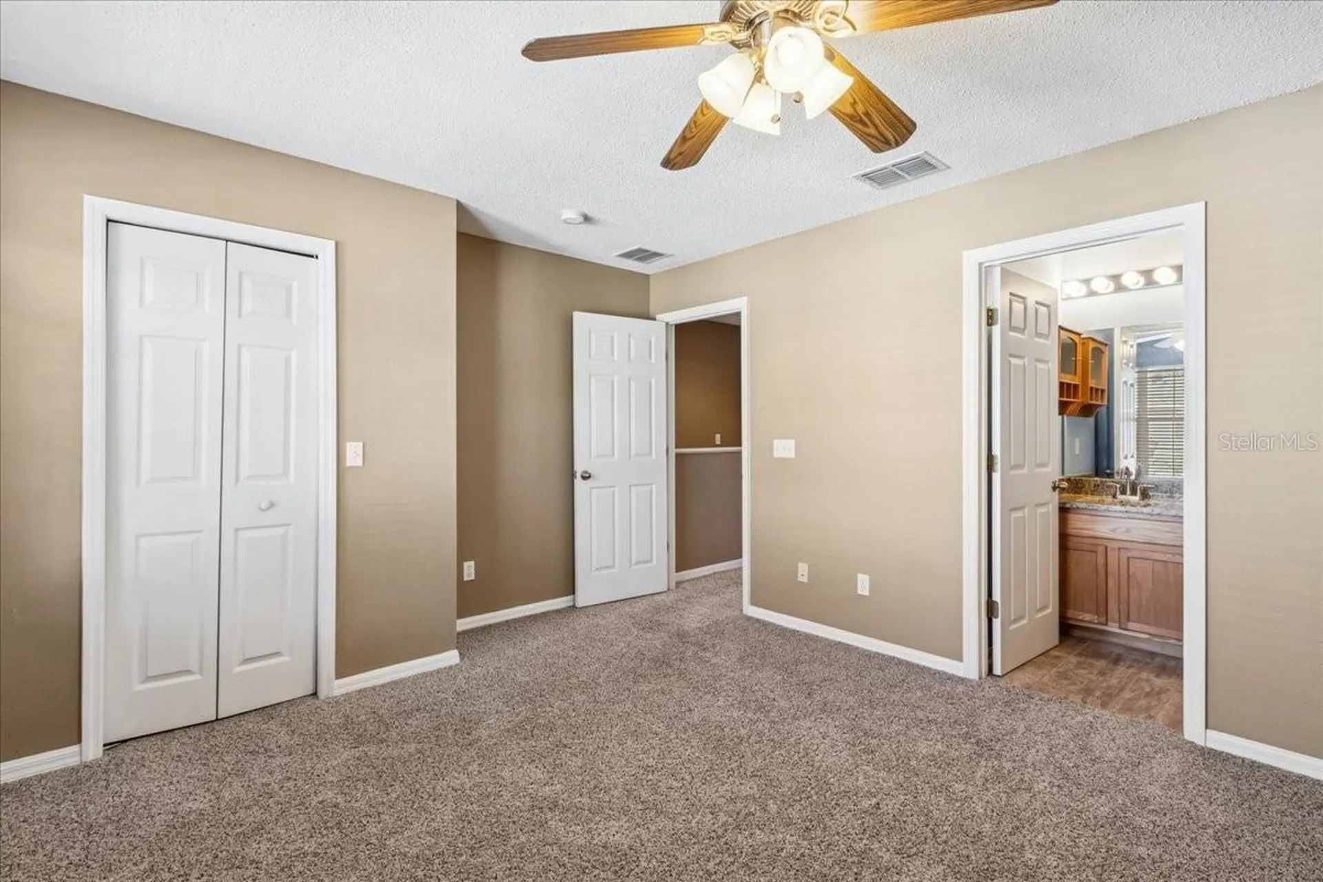 13054 Lexington Summit Street Orlando FL 32828