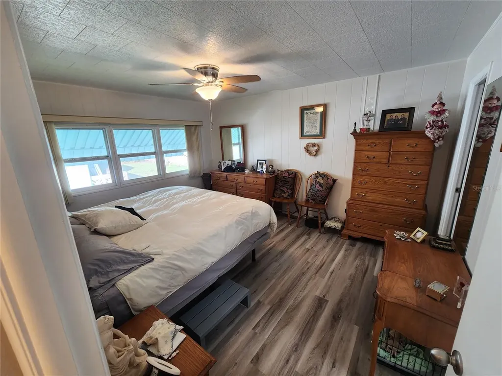 808 53rd Avenue E Bradenton FL 34203