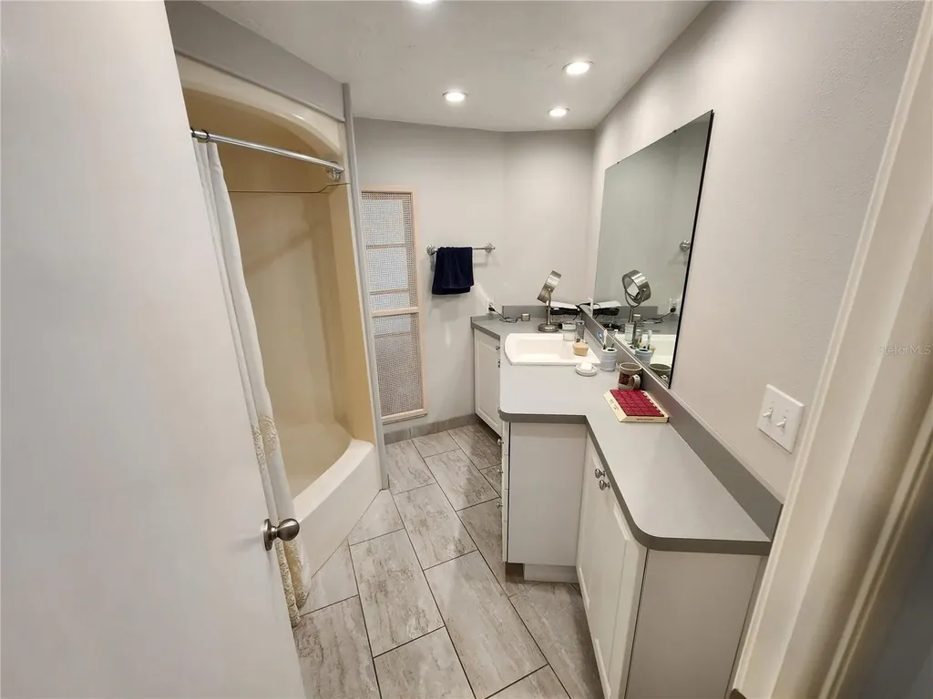 808 53rd Avenue E Bradenton FL 34203