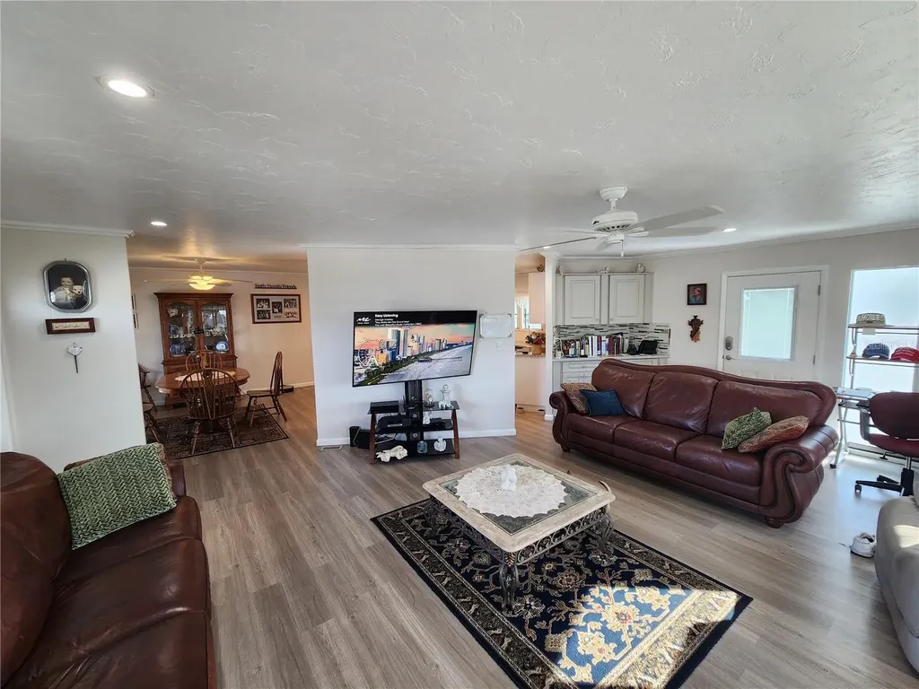 808 53rd Avenue E Bradenton FL 34203