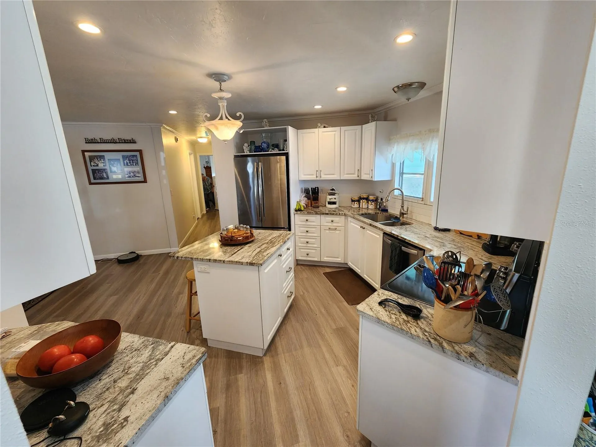 808 53rd Avenue E Bradenton FL 34203