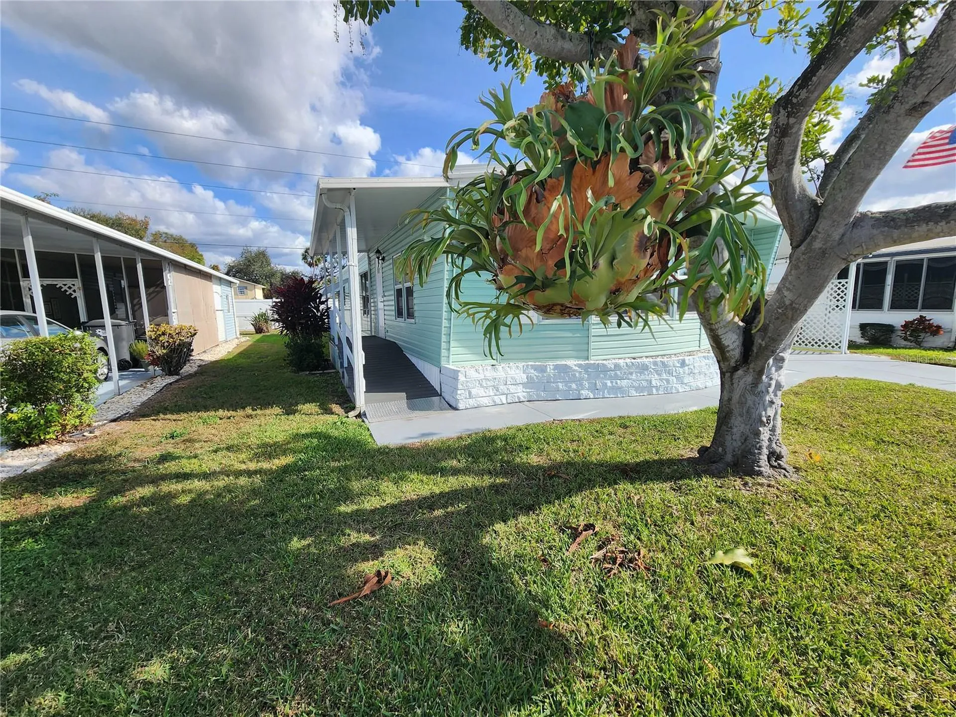 808 53rd Avenue E Bradenton FL 34203