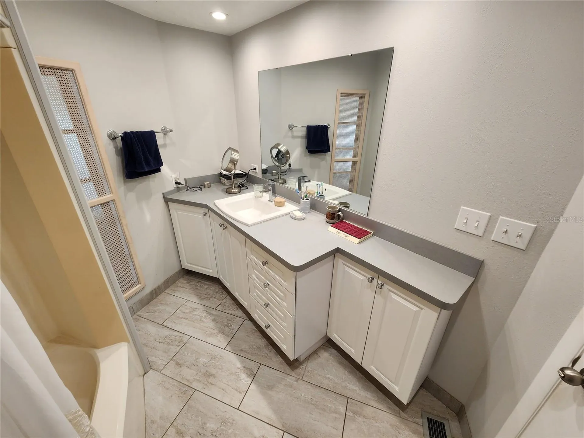 808 53rd Avenue E Bradenton FL 34203