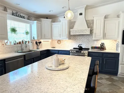 8261 NE 118th Terrace Bronson FL 32621