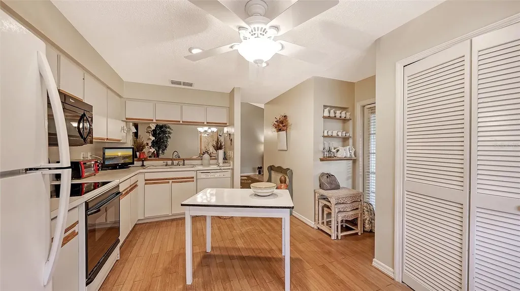 4382 Trails Drive Sarasota FL 34232