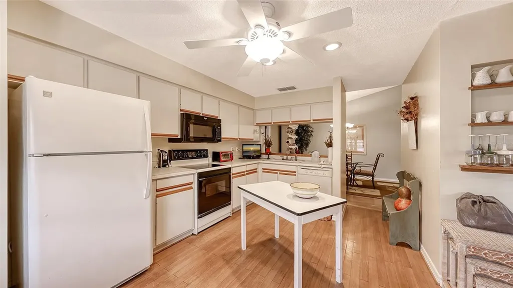4382 Trails Drive Sarasota FL 34232