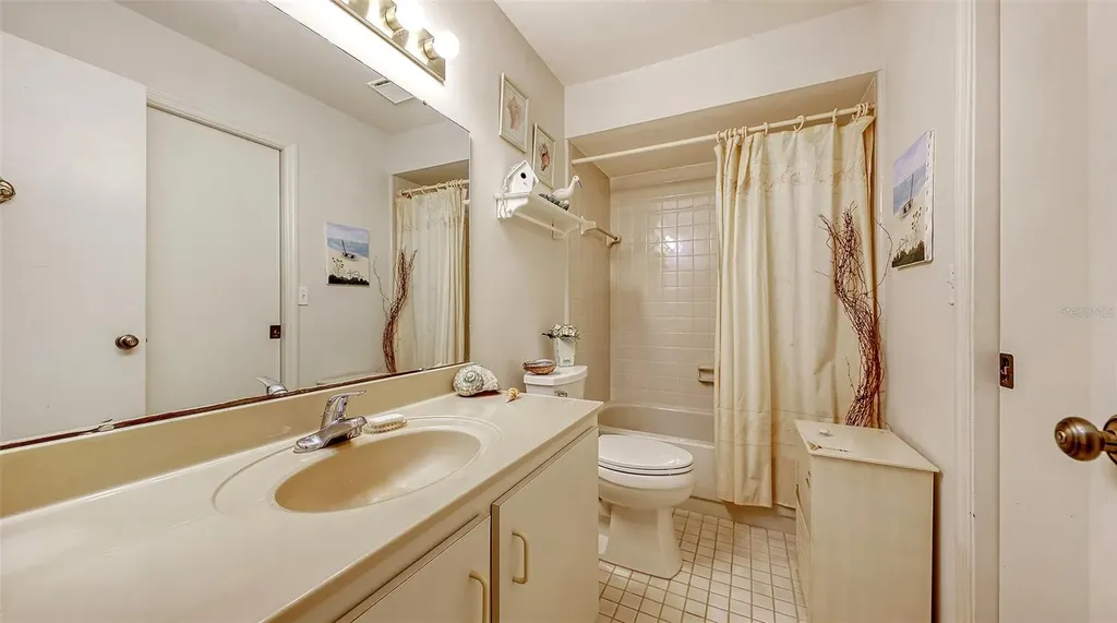4382 Trails Drive Sarasota FL 34232