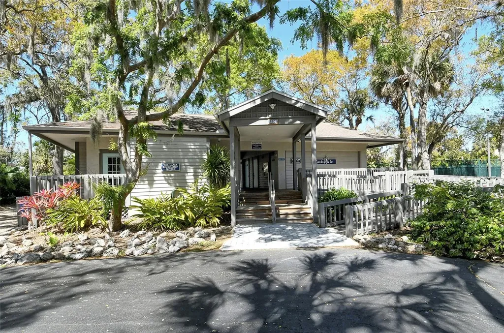 4382 Trails Drive Sarasota FL 34232