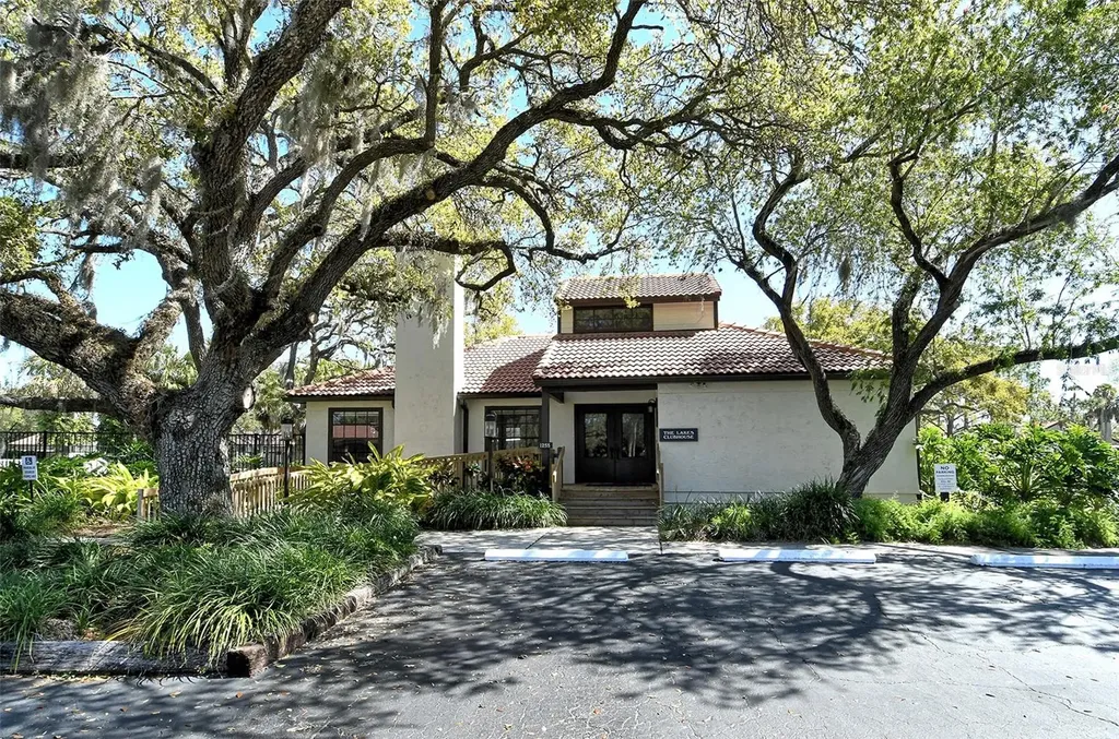 4382 Trails Drive Sarasota FL 34232