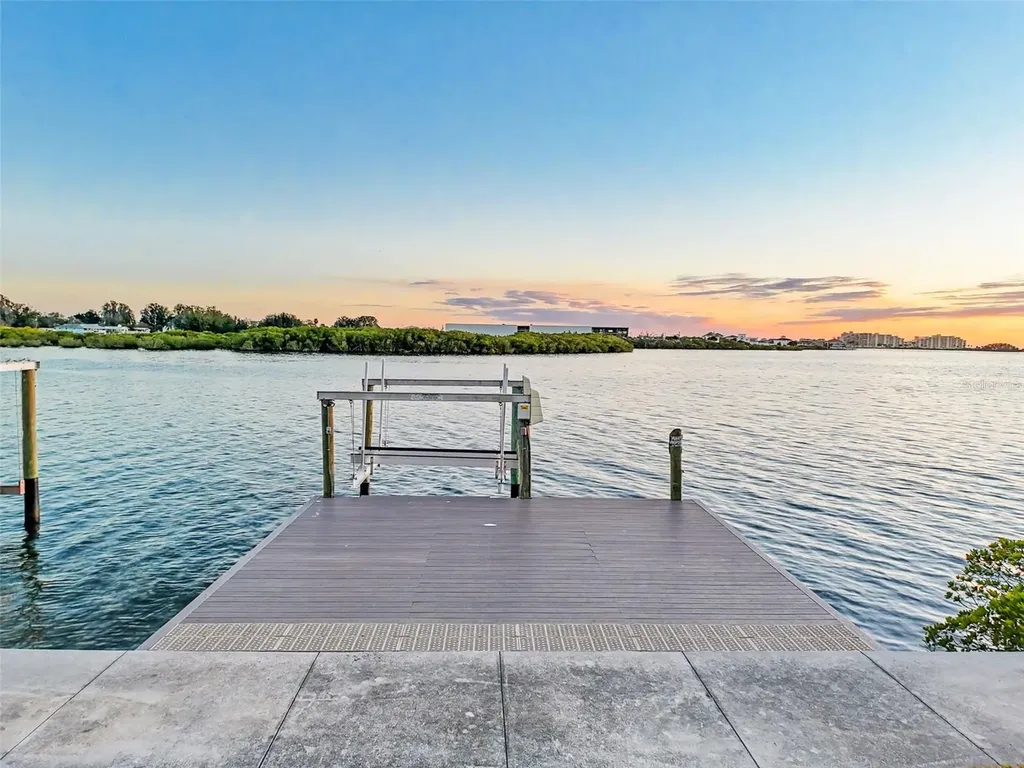 6522 Seaview Boulevard Hudson FL 34667