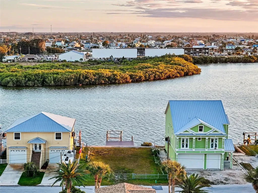 6522 Seaview Boulevard Hudson FL 34667