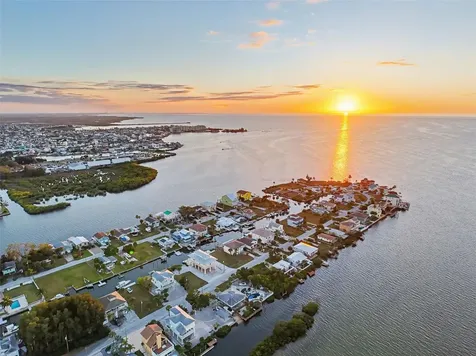 6522 Seaview Boulevard Hudson FL 34667